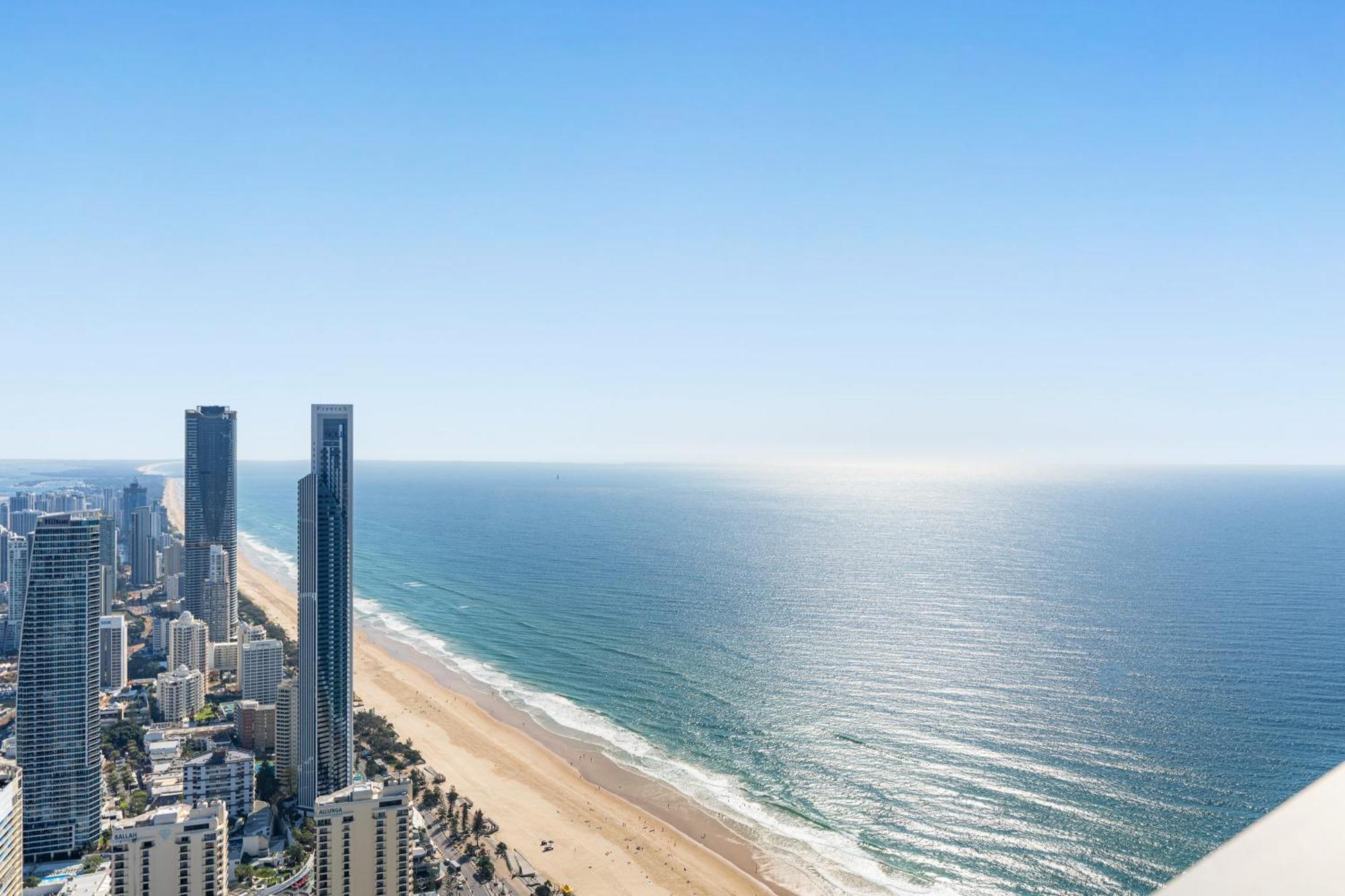 Q1 & - Official Gold Coast